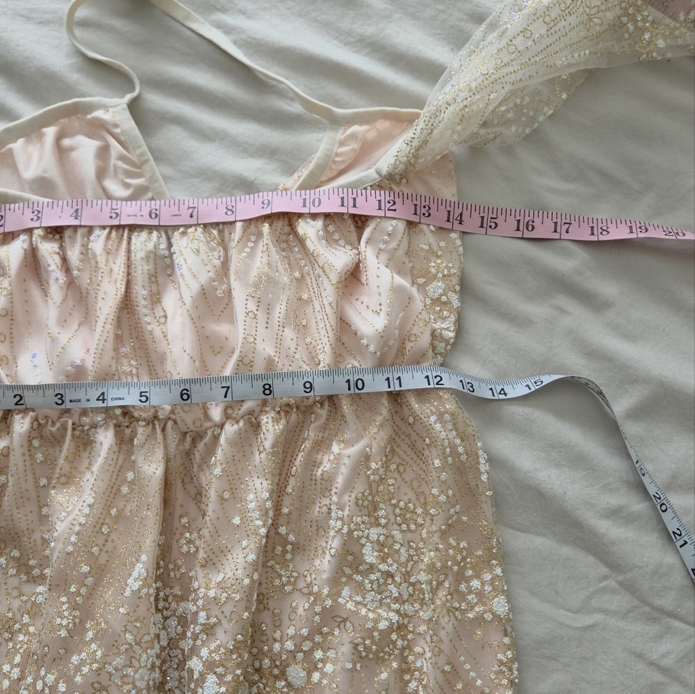 Nasty Gal Pale Pink Sequin Off-Shoulder Romper with Sheer Bell Sleeves Size 4 - Picture 5 of 6